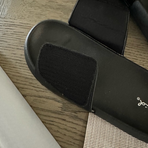 Qupid slides am Size 39 US 8 Black - Picture 3 of 4